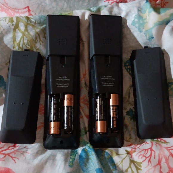 XFINITY XR15-v2UQ TV Voice Activation Remote Control (Gray) - Picture 3 of 4